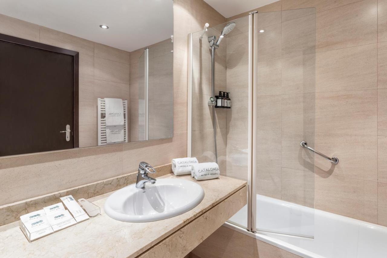 Catalonia El Retiro Hotel Madrid Bagian luar foto