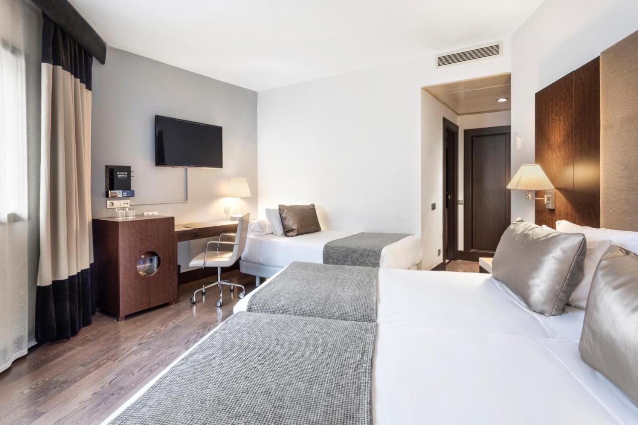 Catalonia El Retiro Hotel Madrid Bagian luar foto