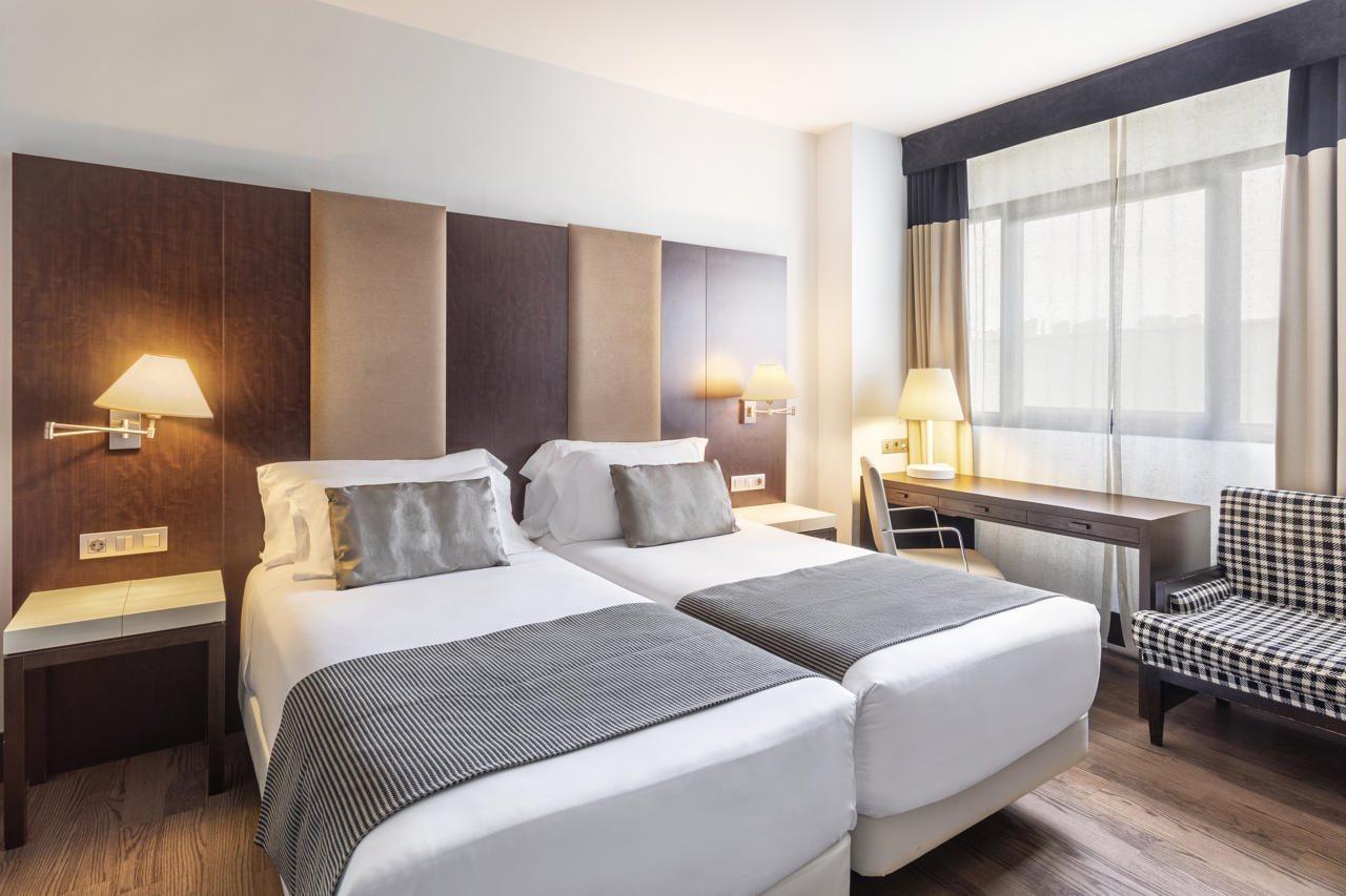 Catalonia El Retiro Hotel Madrid Bagian luar foto